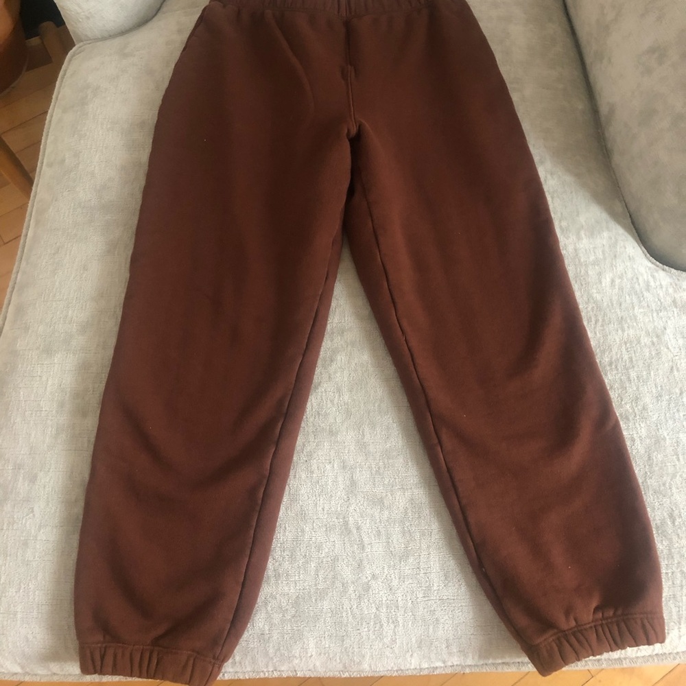 Reformation classic sweatpant in chestnut